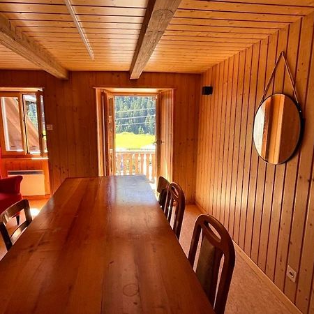 Хостел Petit Velan - Coworking & Coliving Бург-Сент-Пьєр Екстер'єр фото