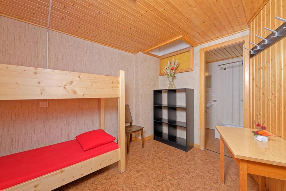 Хостел Petit Velan - Coworking & Coliving Бург-Сент-Пьєр Екстер'єр фото